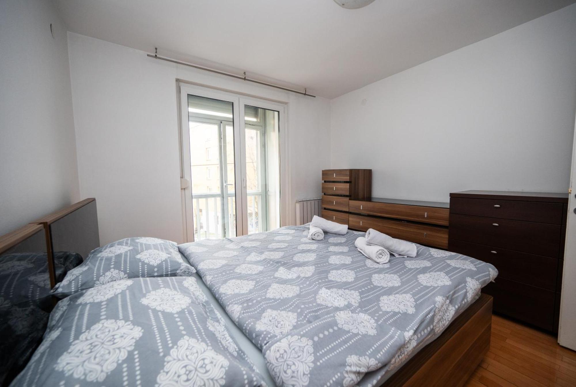 Apartment Spacious & Modern In The Centre SJJ